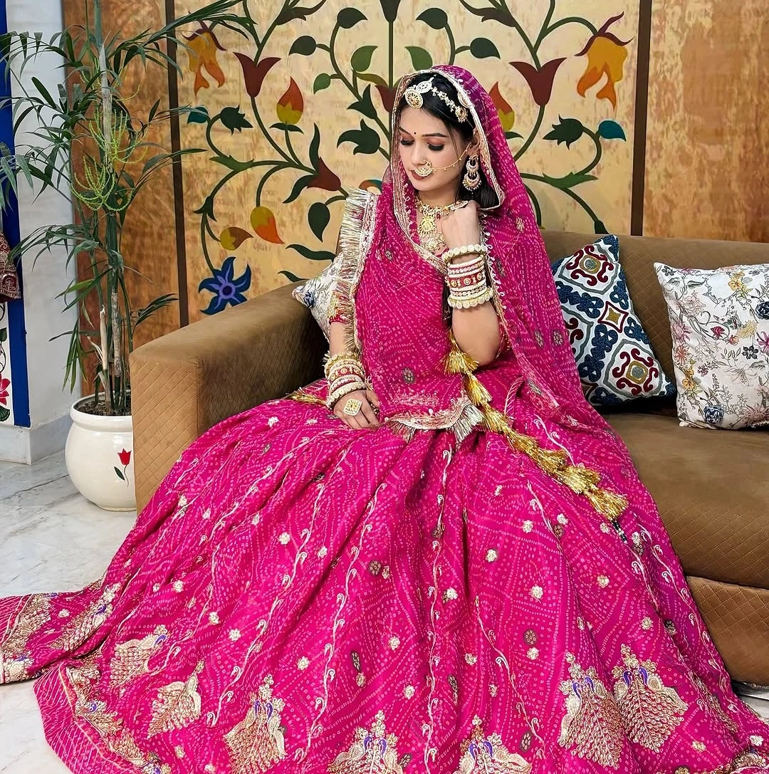 ✨Maharani Pink Boutique Bandhej Wedding Poshak Set✨ - Image 2