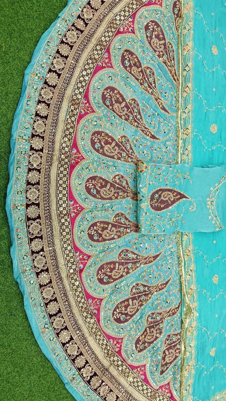 ✨Maharani Premium 3.5 Meter Gher Lehenga Suit with Vintage Zari Work✨ - Image 4