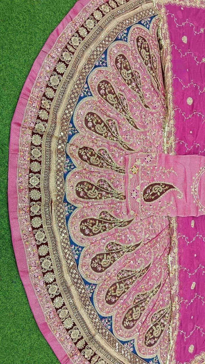 ✨Maharani Premium 3.5 Meter Gher Lehenga Suit with Vintage Zari Work✨ - Image 3