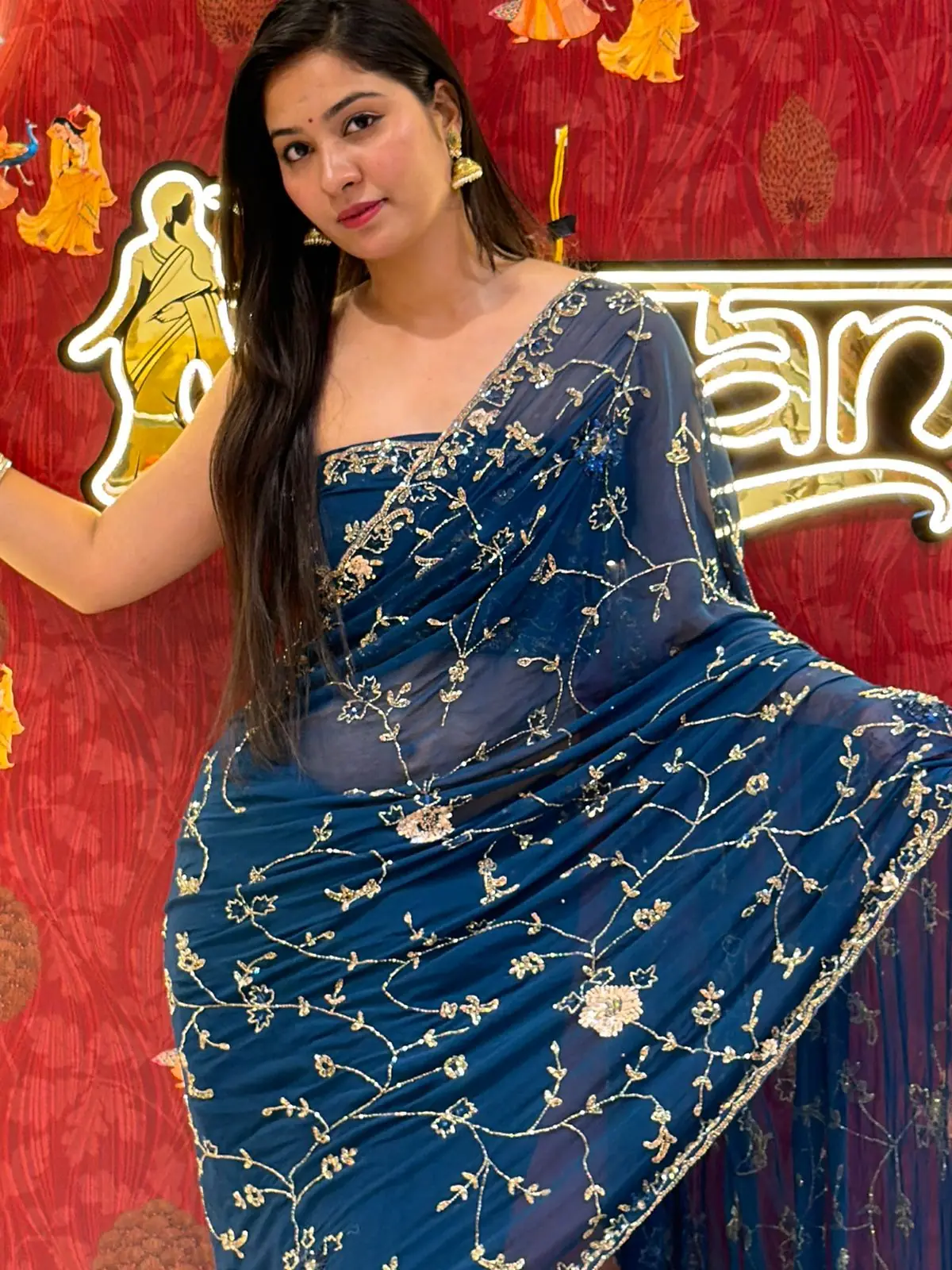 Sequence Flowers Saree - Image 6