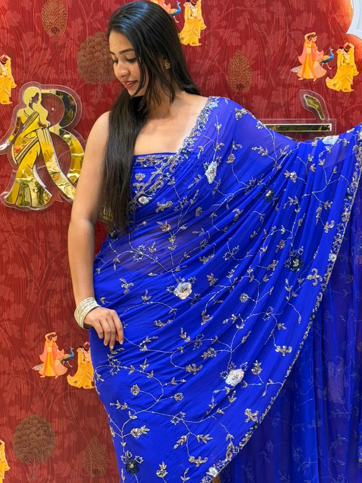 Sequence Flowers Saree - Image 8